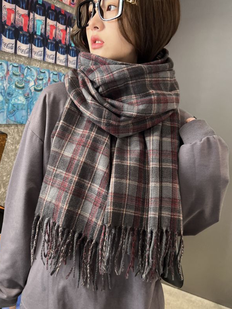 Nuova Sciarpa Donna in Imitazi - Woven Scarf Blanket recensione e prezzo