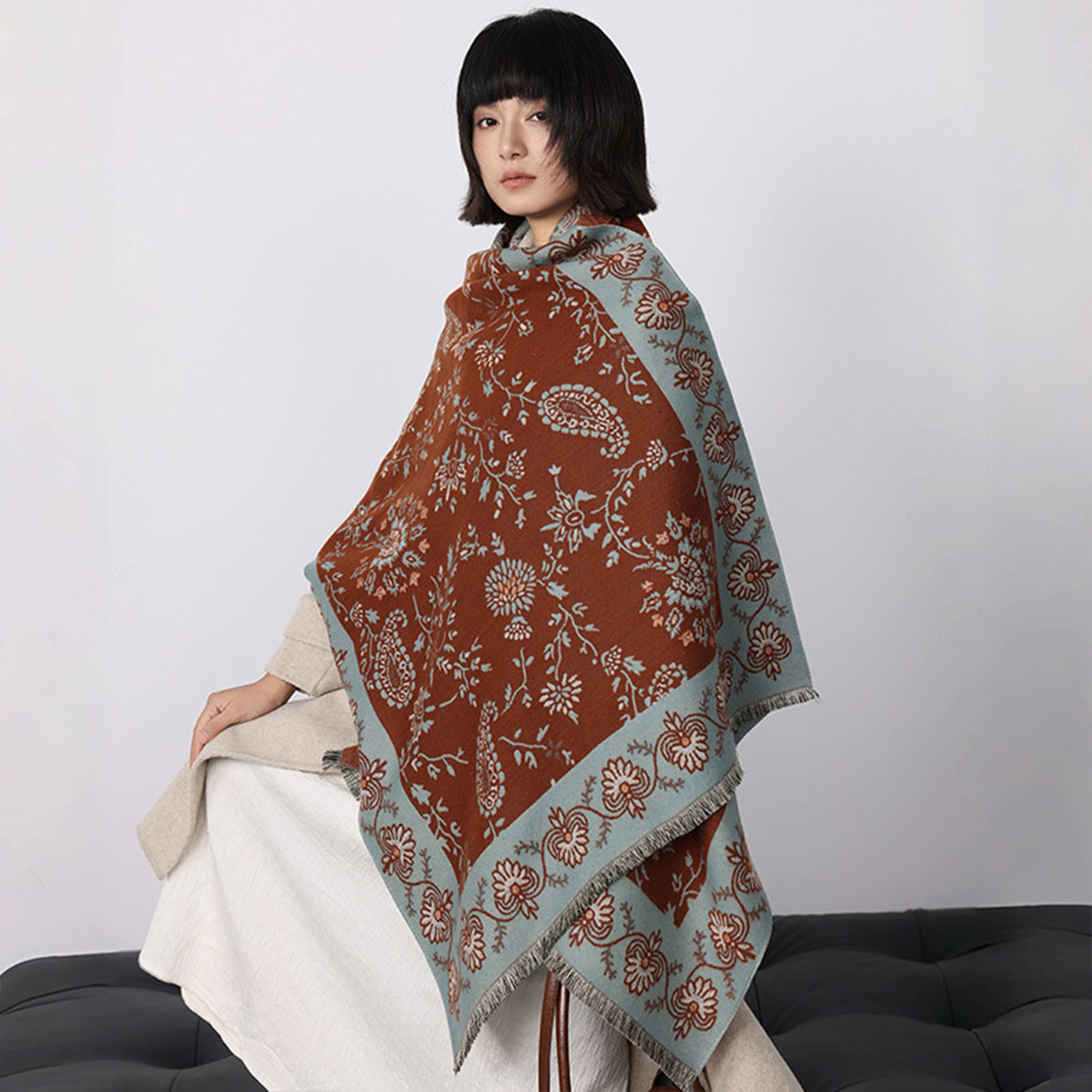 Sciarpe di Lusso Invernali in  - Woven Scarf Blanket recensione e prezzo